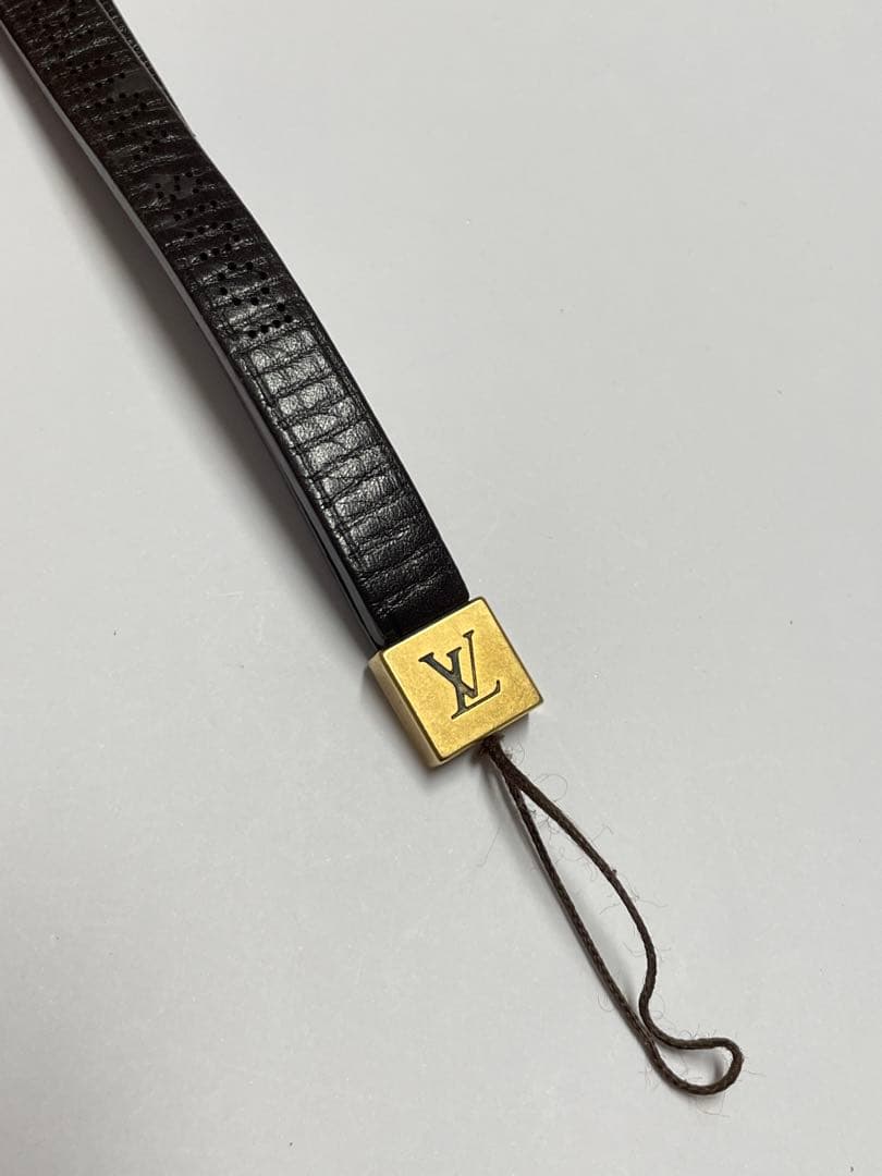 匿名配送】LOUIS VUITTON レザー ロングストラップ ❤︎