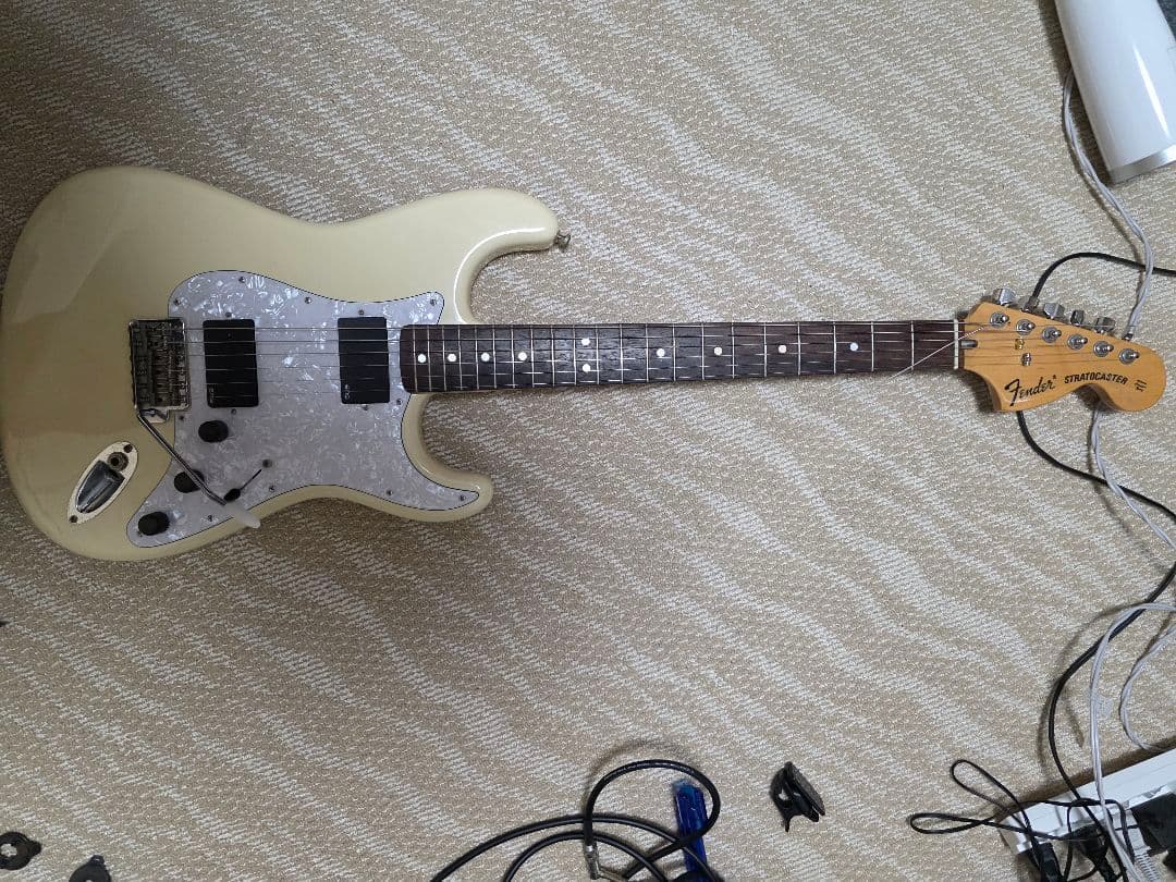 I*5様 激レア！Fender Japan ストラトキャスター EMG81×2 Fender Player II Stratocaster HSS Transparent Cherry Burst エレキ