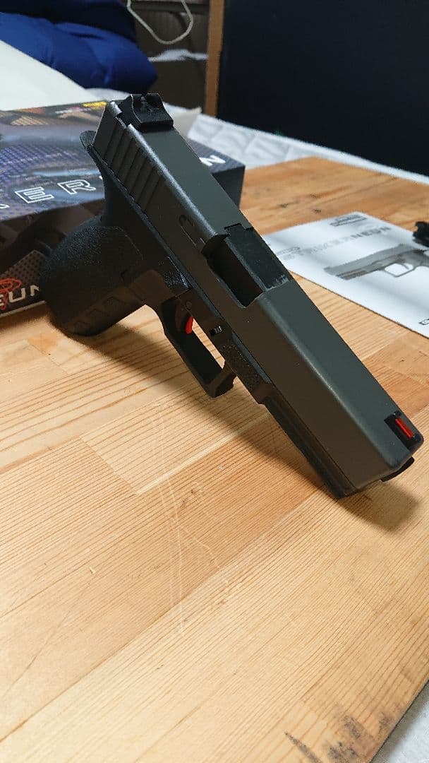 Carbon8 STRIKER NEUN ガスガン マガジン4個付き