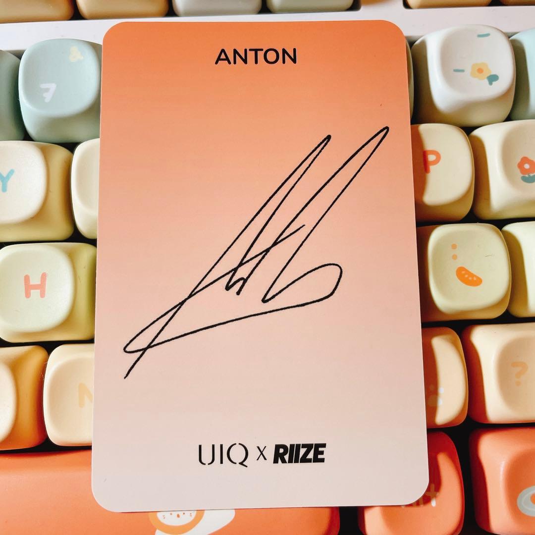 UIQ x RIIZE Popup 3000円特典 アントン トレカ - メルカリ