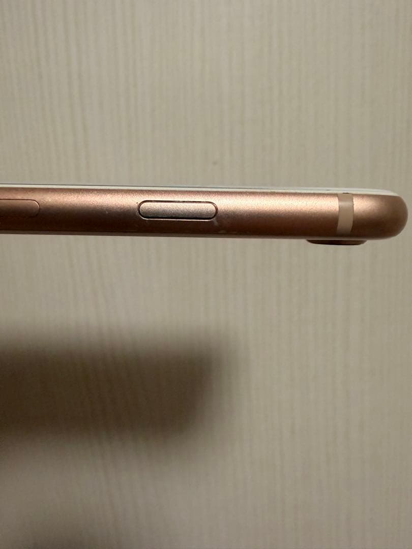 【ホワイトスポットあり箱付き】iPhone8 ピンク 64GB