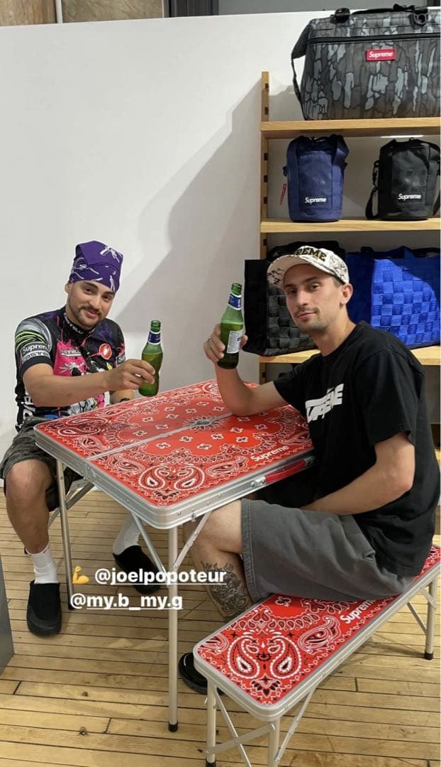 Supreme®/Coleman® Folding Table Set - メルカリ