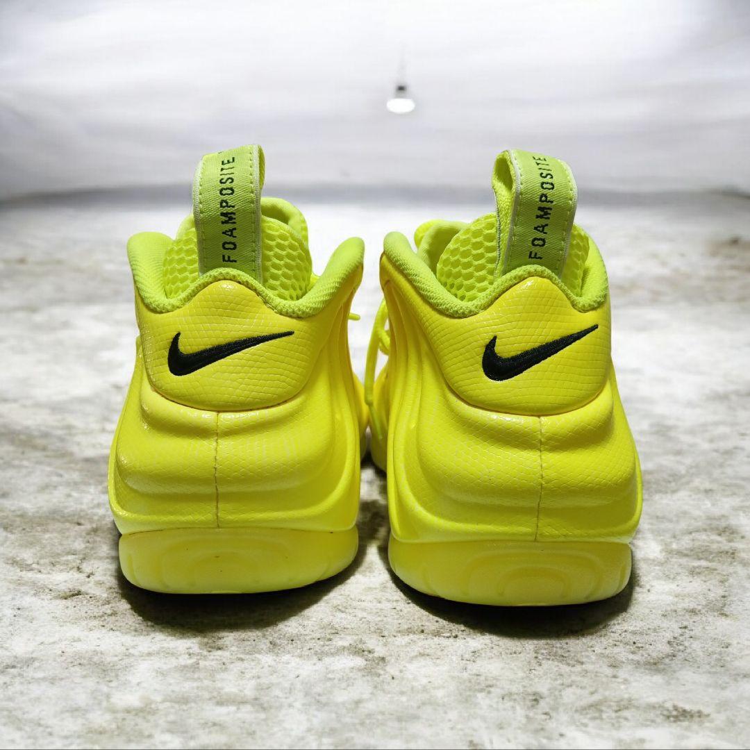 ​【希少】NIKE エアフォームポジット 26.5cm 蛍光イエロー ボルト