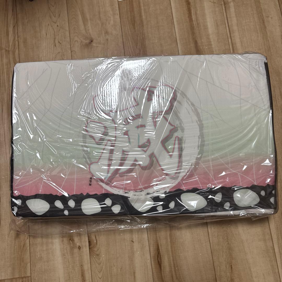 胡蝶しのぶ　レア　枕　箱付き