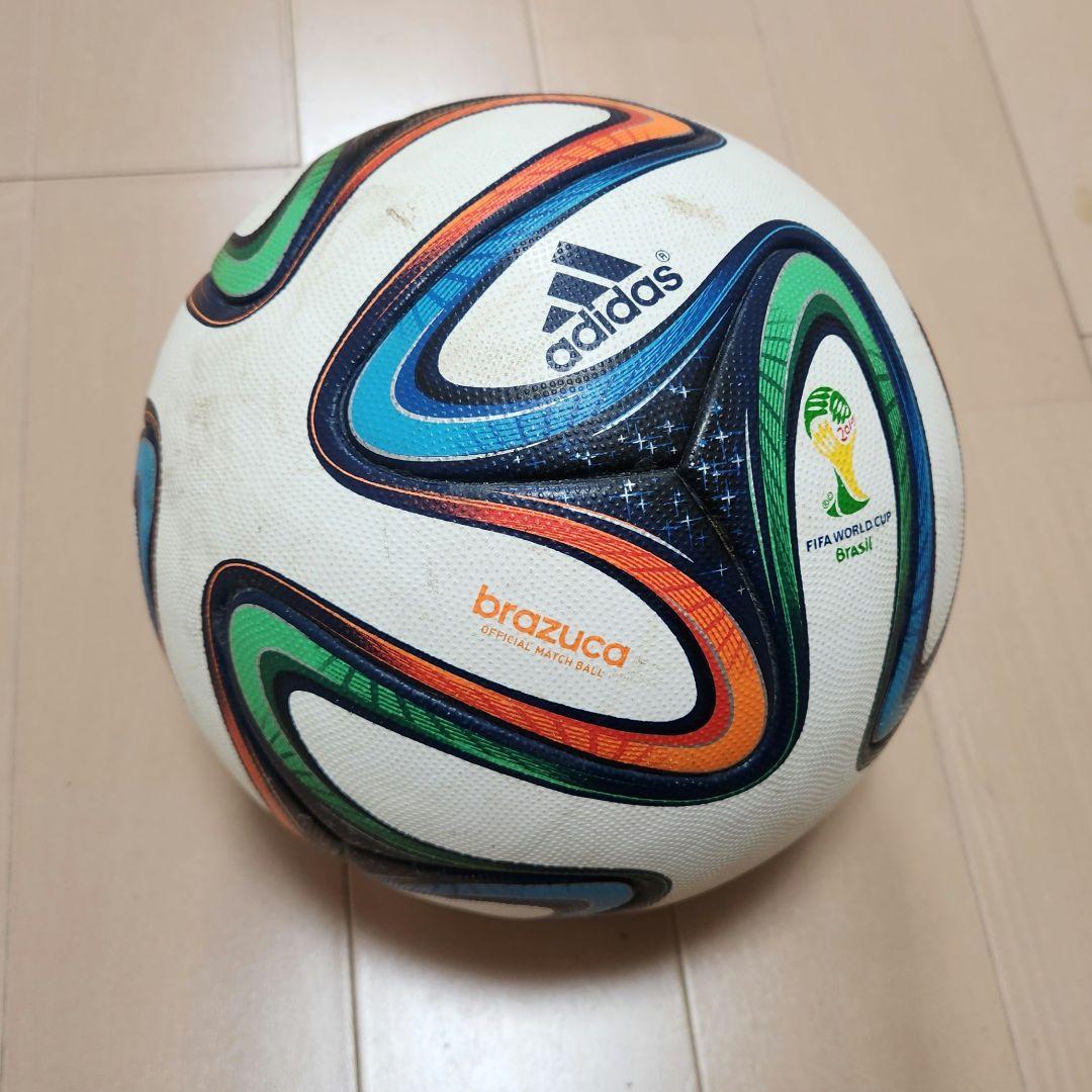 サッカーボール アディダス ブラズーカ 5号球 brazuca 公式球 - メルカリ