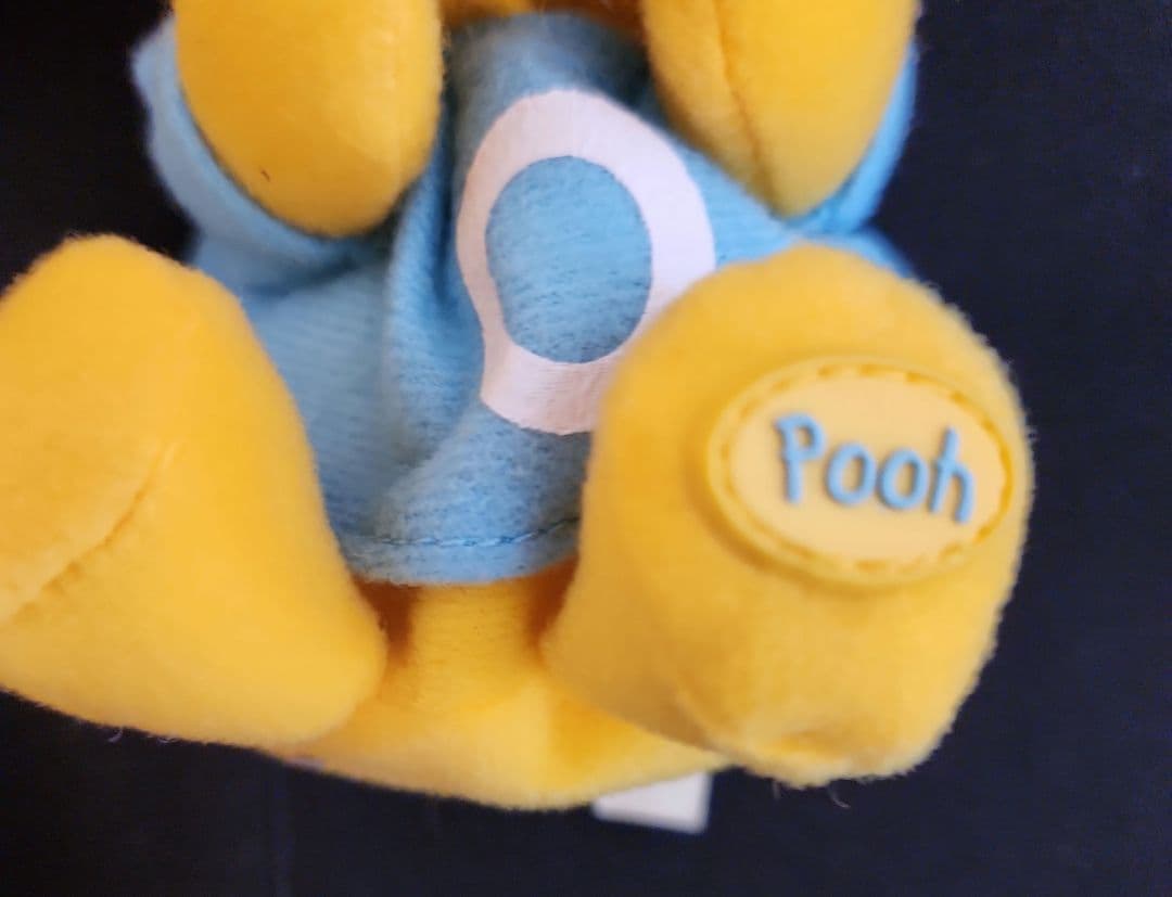 ディズニー　くまのプーさん　アルファベットTシャツ　ぬいぐるみ