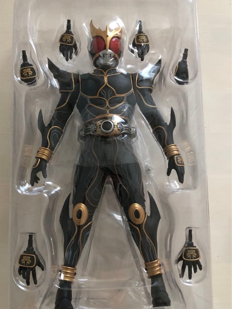 メディコムトイ RAH DX 仮面ライダークウガ アルティメットフォーム