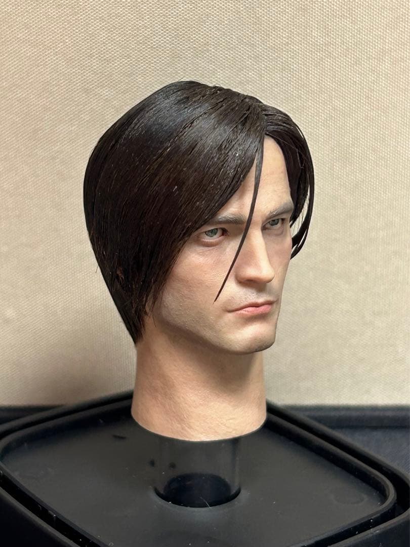 INART インアート 1/6 バットマン ブルース ウェイン 植毛可動眼ヘッド