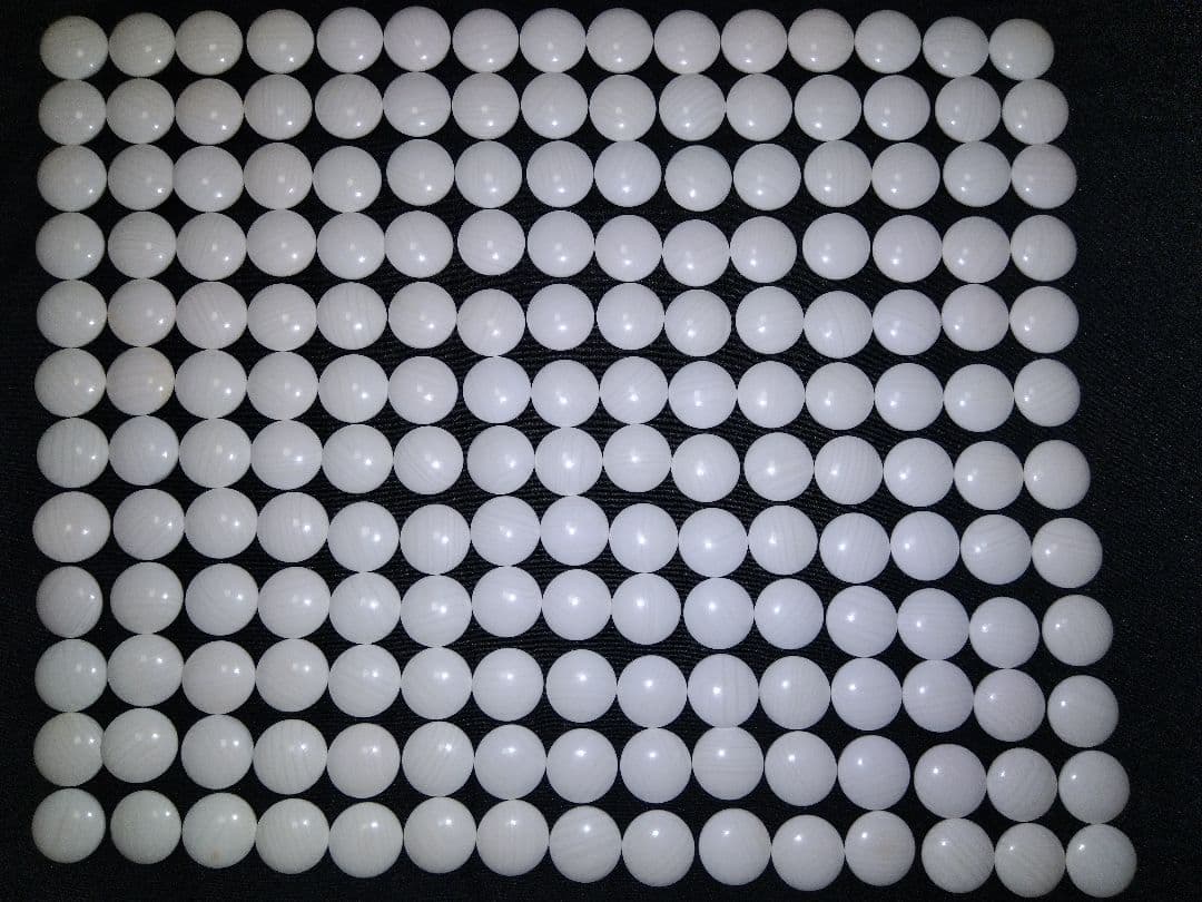 日向特製蛤碁石 月印相当 34号 欅碁笥 那智黒石 白石180個 黒石180個