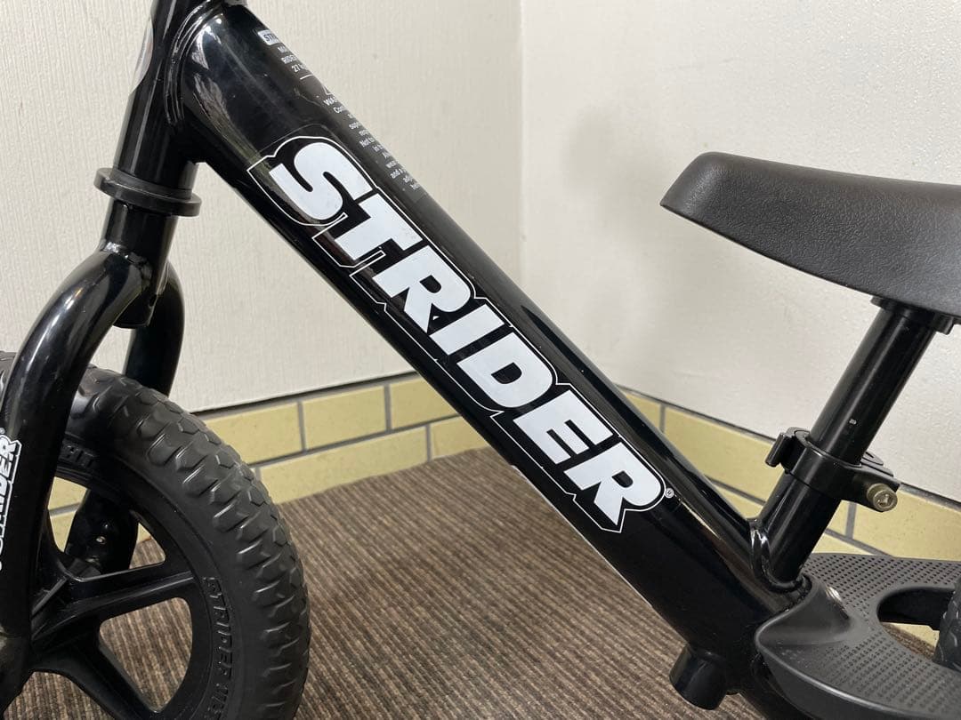 極美品】 STRIDER SPORT ブラック 12インチ バランスバイク - メルカリ