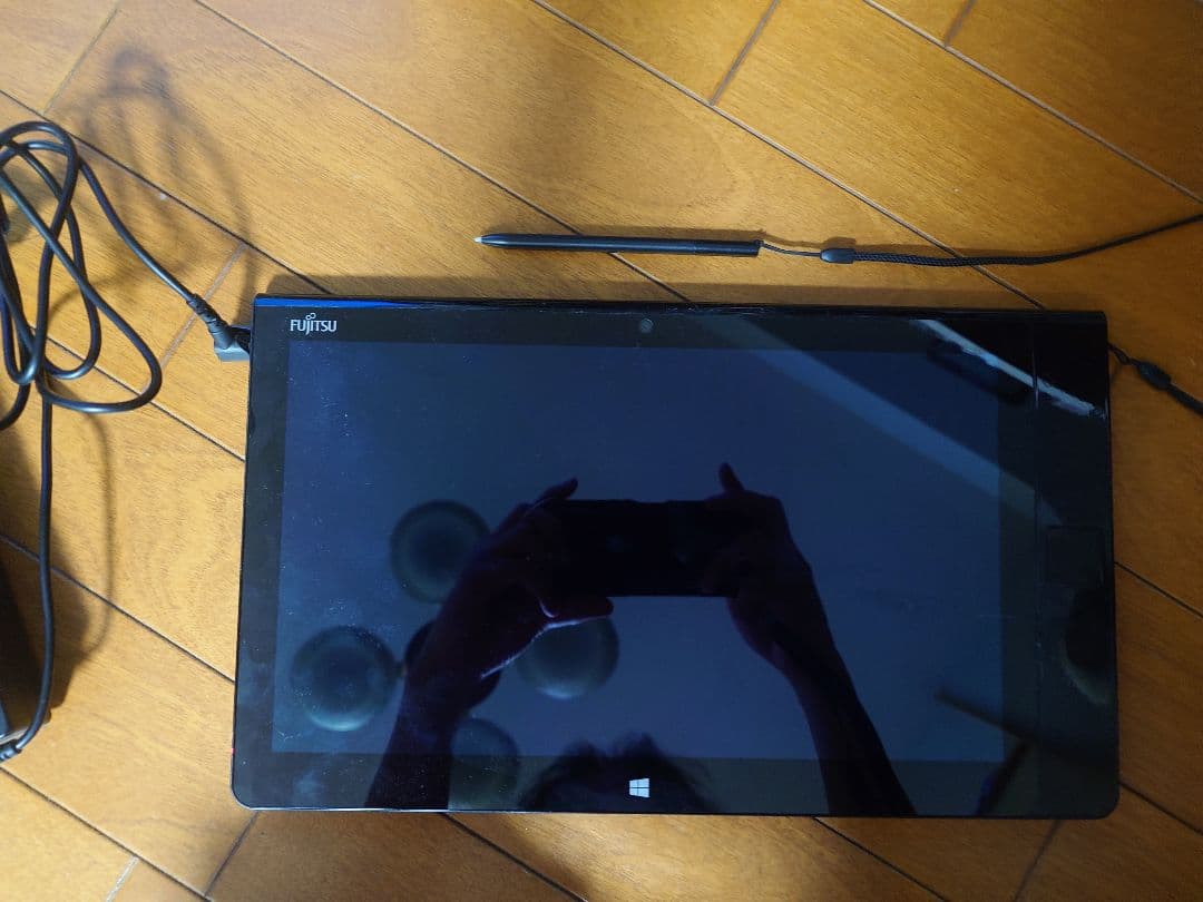 ジャンク】Fujitsu Windowsタブレット - メルカリ