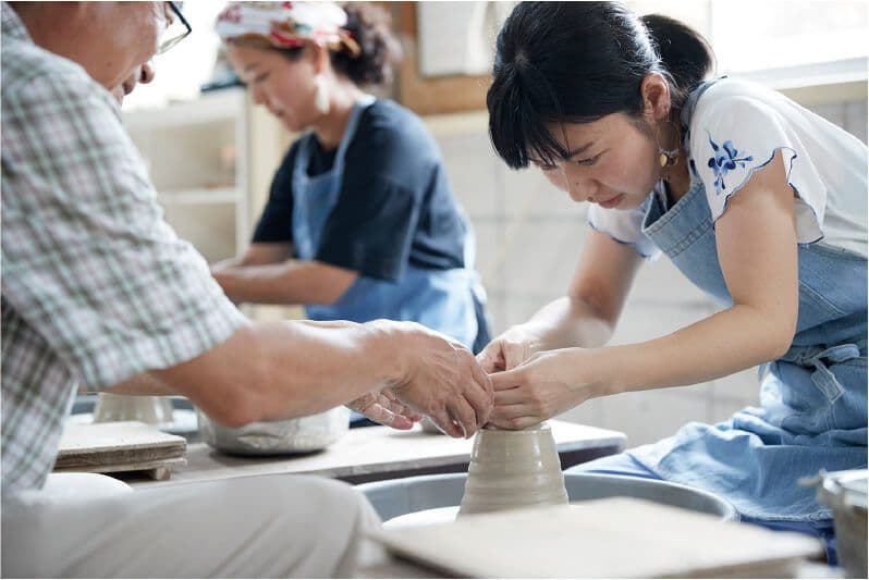 幸兵衛窯】陶額 2026年 色絵金彩福午陶額 - メルカリ