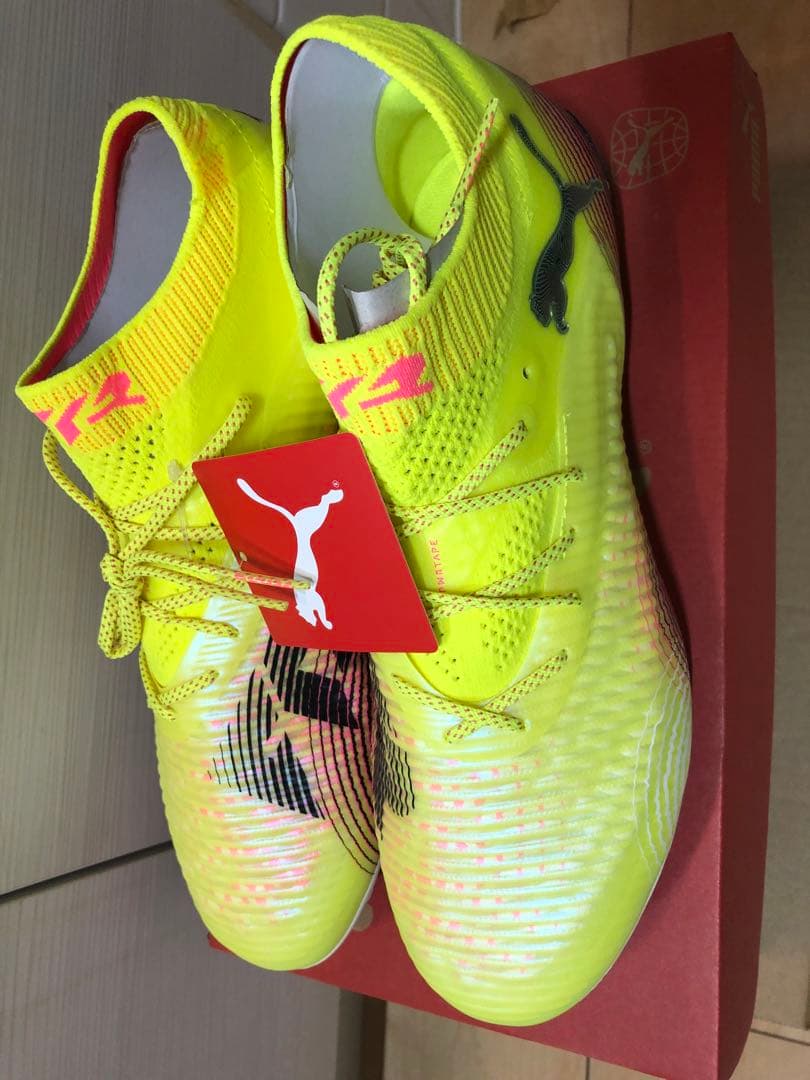 プーマフューチャー 8 アルティメット MXSGイエローアラート 26.5cm