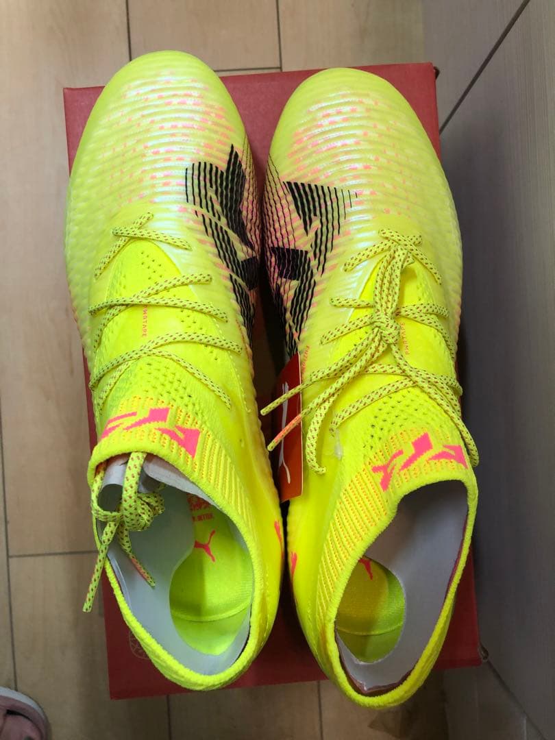 プーマフューチャー 8 アルティメット MXSGイエローアラート 26.5cm