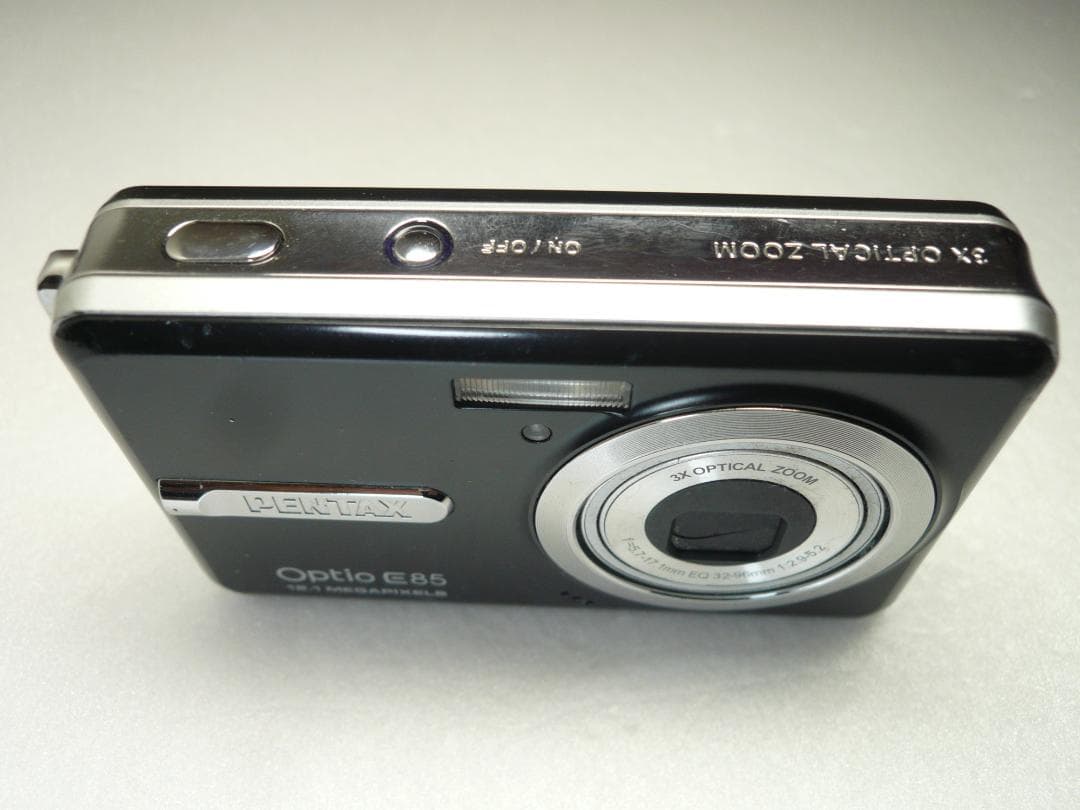 PENTAX☆Optio E85⭐️欧州限定モデル❤️新品バッテリー☆ブラック