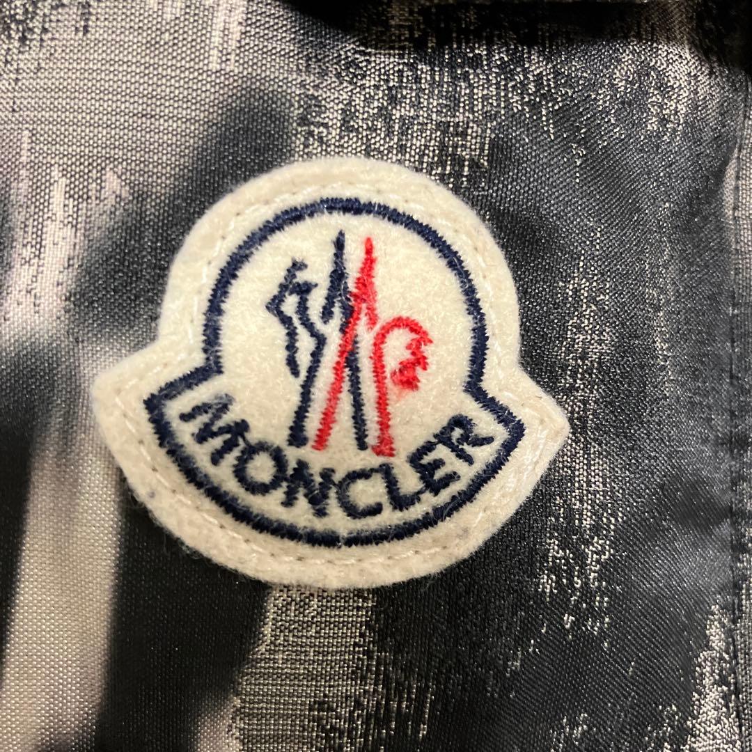 エゴイスト様専用。MONCLER ダウンジャケット ブラック・ホワイト