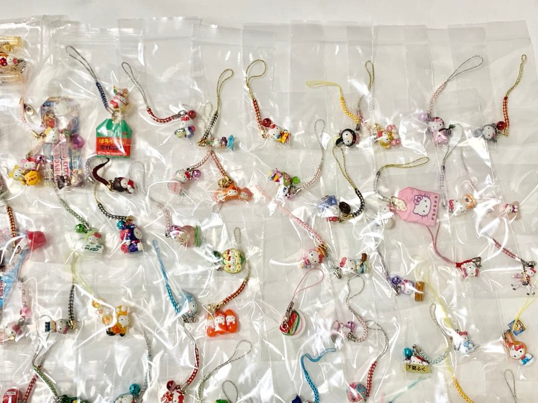 ご当地キティ　キーホルダー　ストラップ　ペン　170個セット　サンリオ