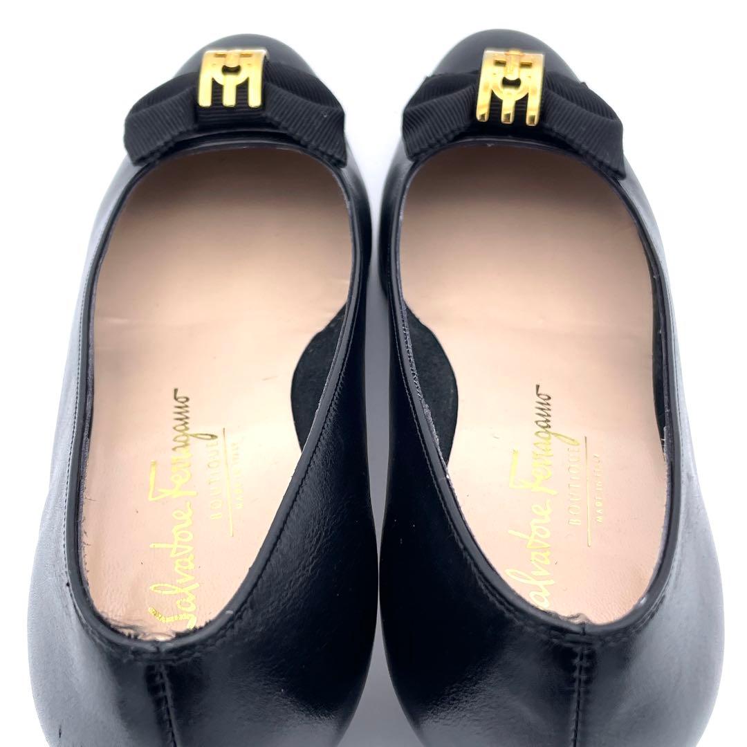 イタリア製✨サルヴァトーレ・フェラガモ【25】NOSTALGIA ヴァラリボン✨