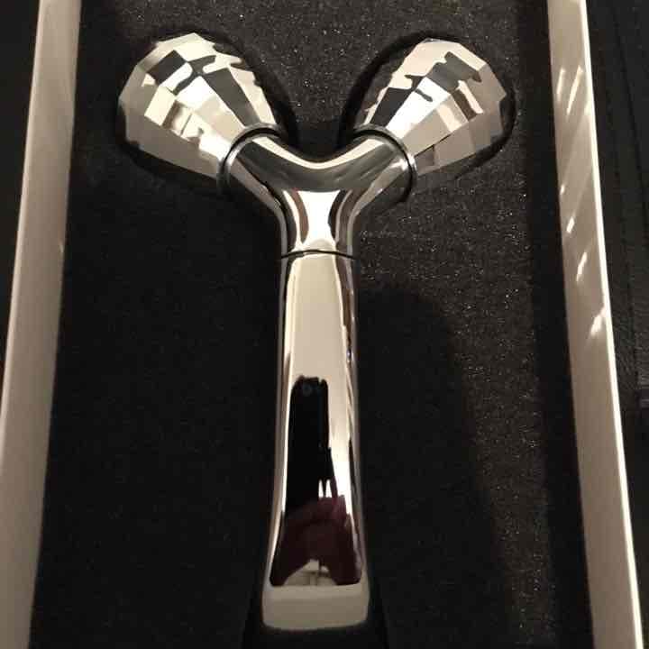 新品 ゲルマローラー 美顔器 楽天市場】ゲルマローラー 美顔器 美肌 ハリ ツヤ ほうれい線 純度99