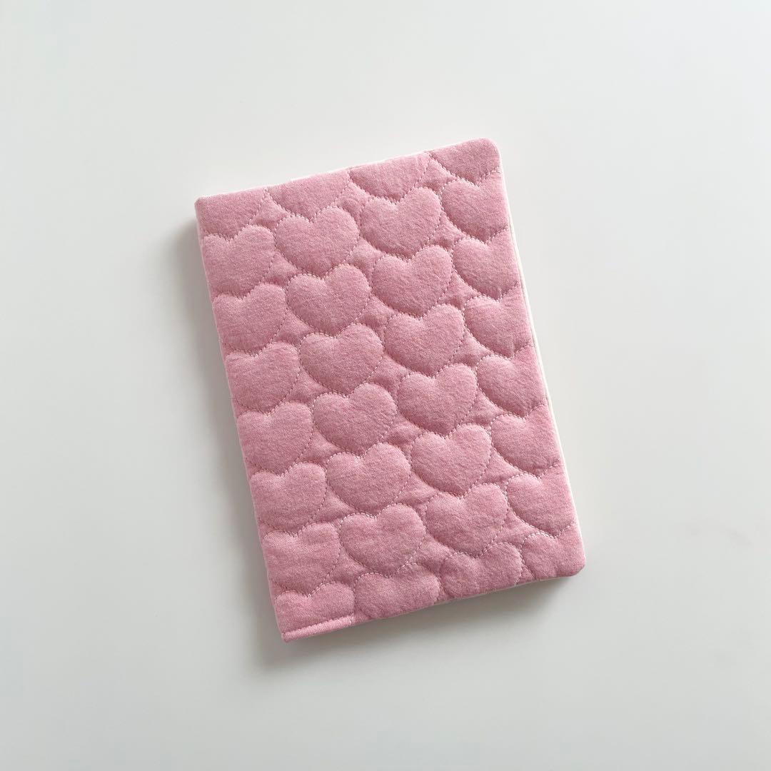 早い者勝ち 韓国 バインダー 貯金 A6 カバー ピンク ハート ストライプ