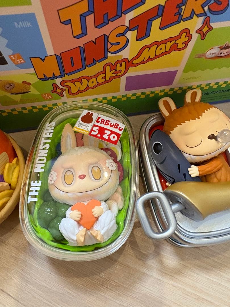 ポップマート ザモンスターズ ワッキーマート シリーズ フィギュア