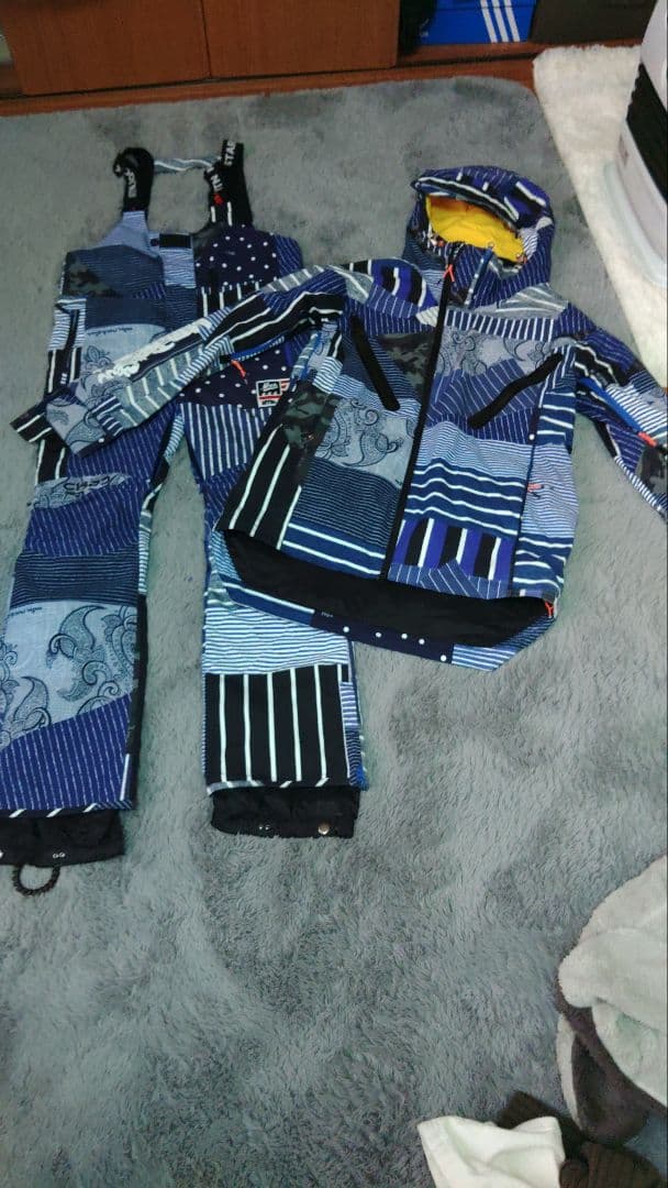 b 美良品 Phenix Norway Alpine Team パーカーミドラー