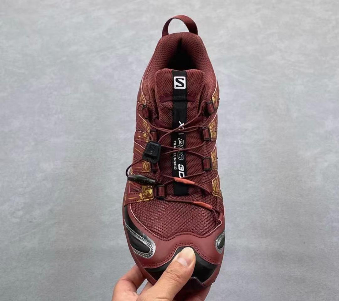 SALOMON XAPRO3D スポーツシューズ 干支限定年（馬年）