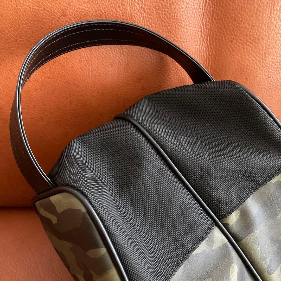 超美品】BARNEYS NEW YORK ゴルフシューズケース 迷彩カモフラ柄