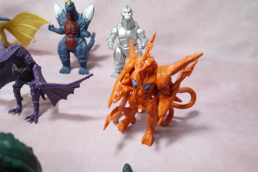 ハイパーゴジラ　ハイパーガメラ　24体