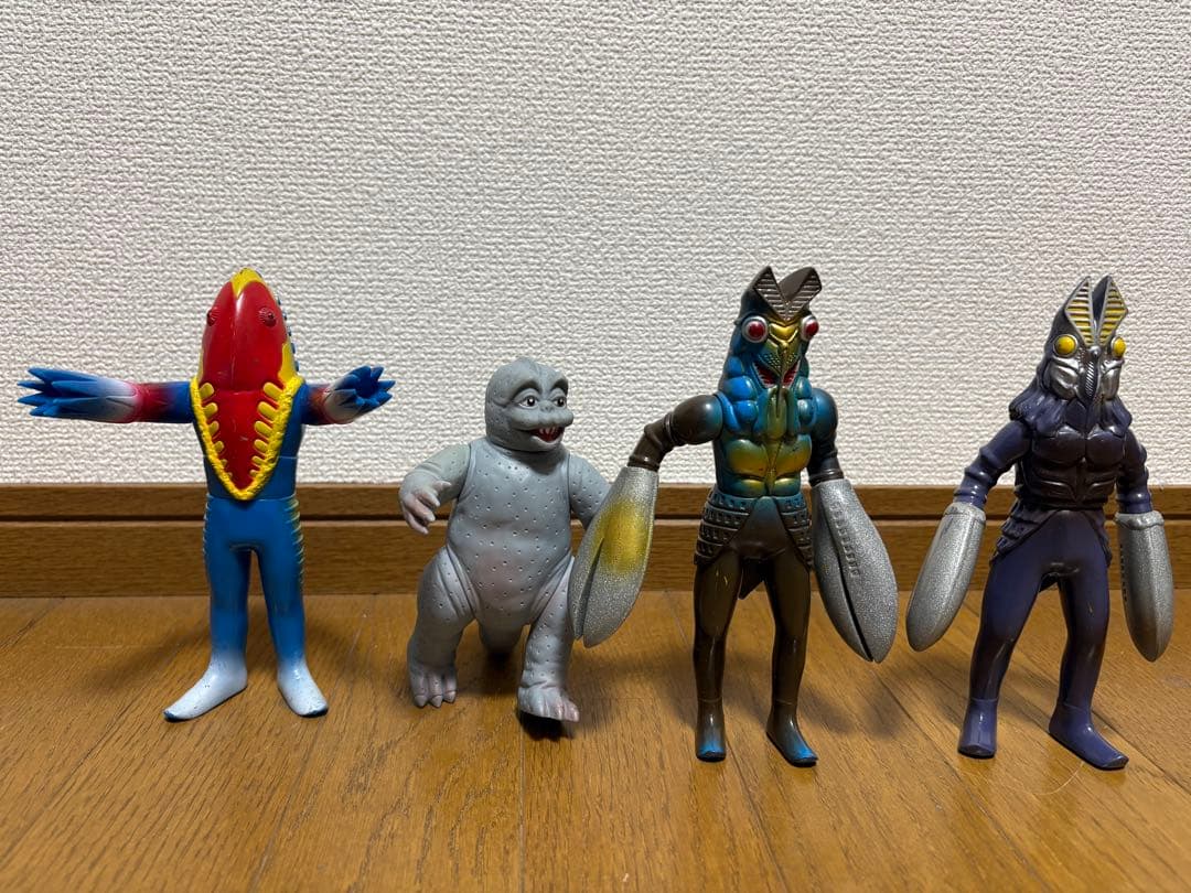 ウルトラマンシリーズ　ソフビ　怪獣　17体　年代物