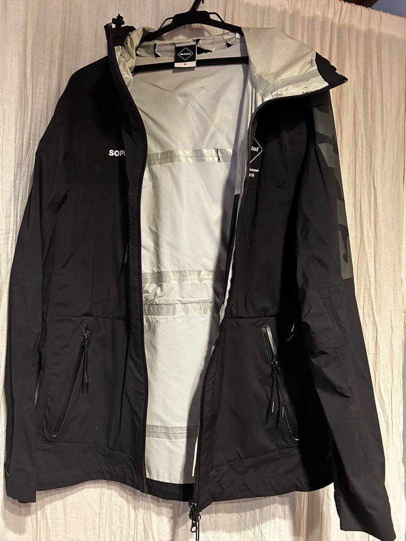 ブリストル F.C.Real Bristol FCRBマウンテンパーカー 黒 M