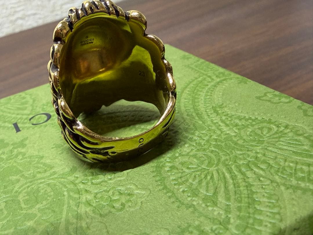 GUCCI ライオンヘッド リング ブラック ゴールド クリスタル - メルカリ