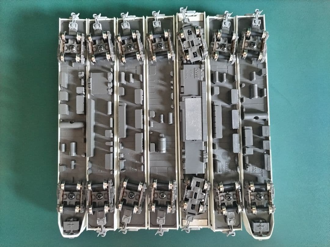 Nゲージ 651系“スーパーひたち”基本セット　全車室内灯取付け済