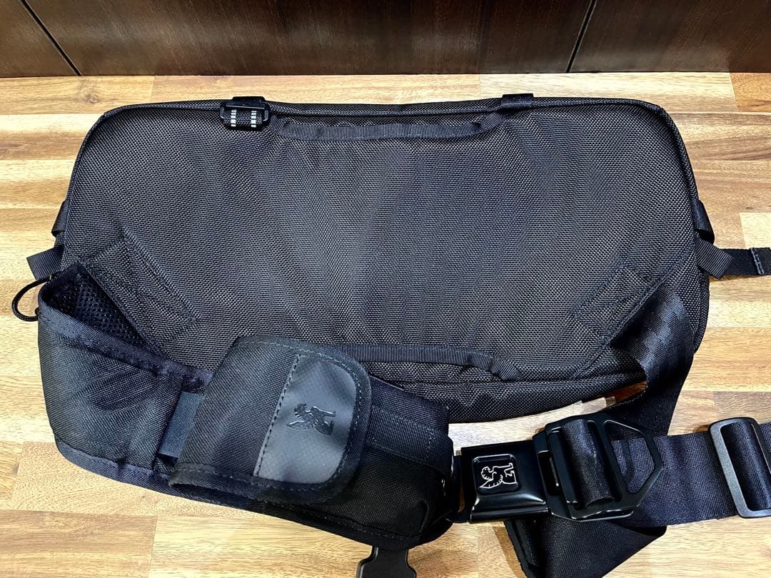 美品CHROME KADET 9Lカデット ブラック ポーチ付き - メルカリ