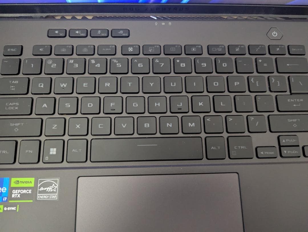 Asus Zephyrus RTX4070 16` 48GB 2.5TB USキ