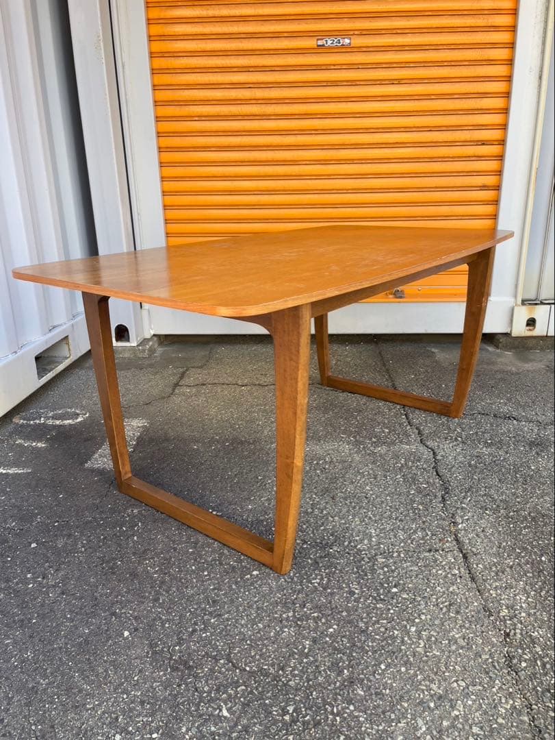 東京インテリア 木目調 長方形ダイニングテーブル 中型