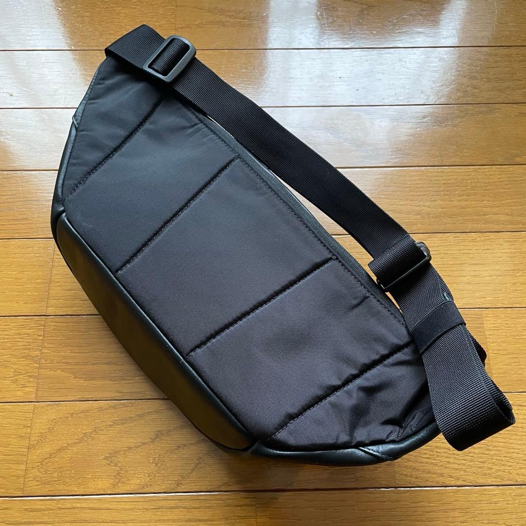 未使用】⭐︎最終値引⭐︎ GLR 牛革 ファンクショナル スリングバッグ