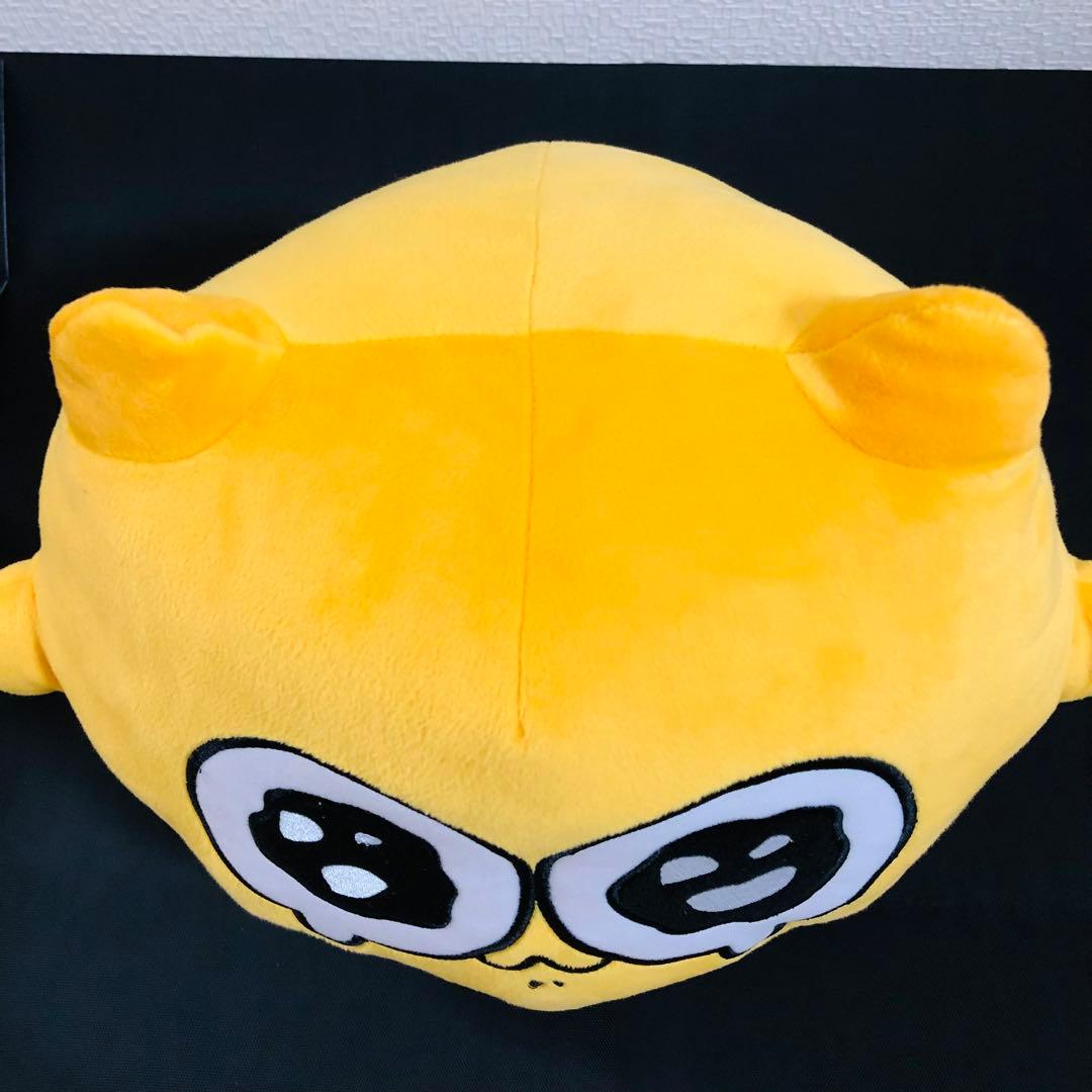 うんたねこ BIGぬいぐるみ - メルカリ