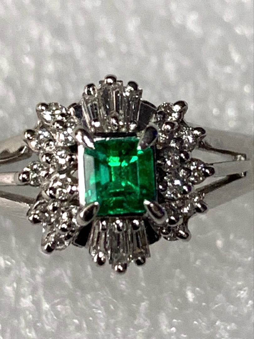 お値下げPt900 エメラルド0.2ct ダイヤモンド0.18ct 4.75ｇ
