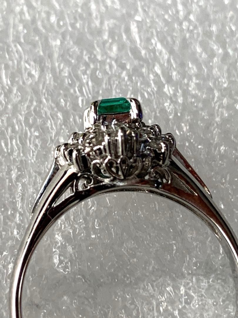 お値下げPt900 エメラルド0.2ct ダイヤモンド0.18ct 4.75ｇ