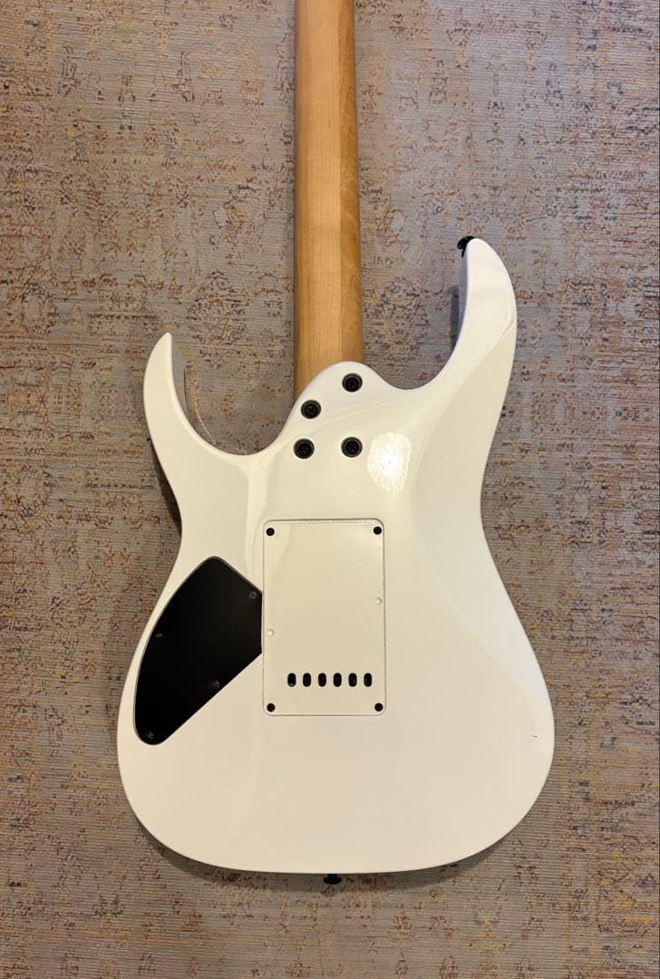 アイバニーズ エレキギター ホワイト 24フレット