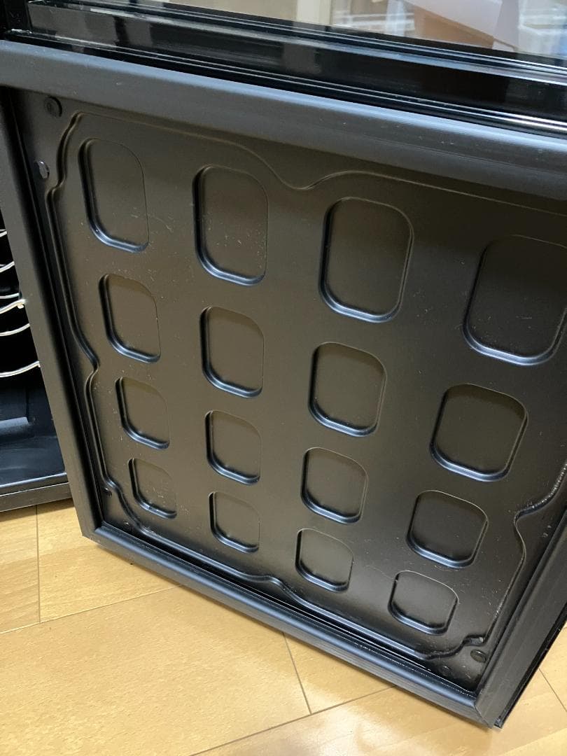 中古美品(凹み有)】ottostyle.jp ワインセラー(最大32本収納) - メルカリ