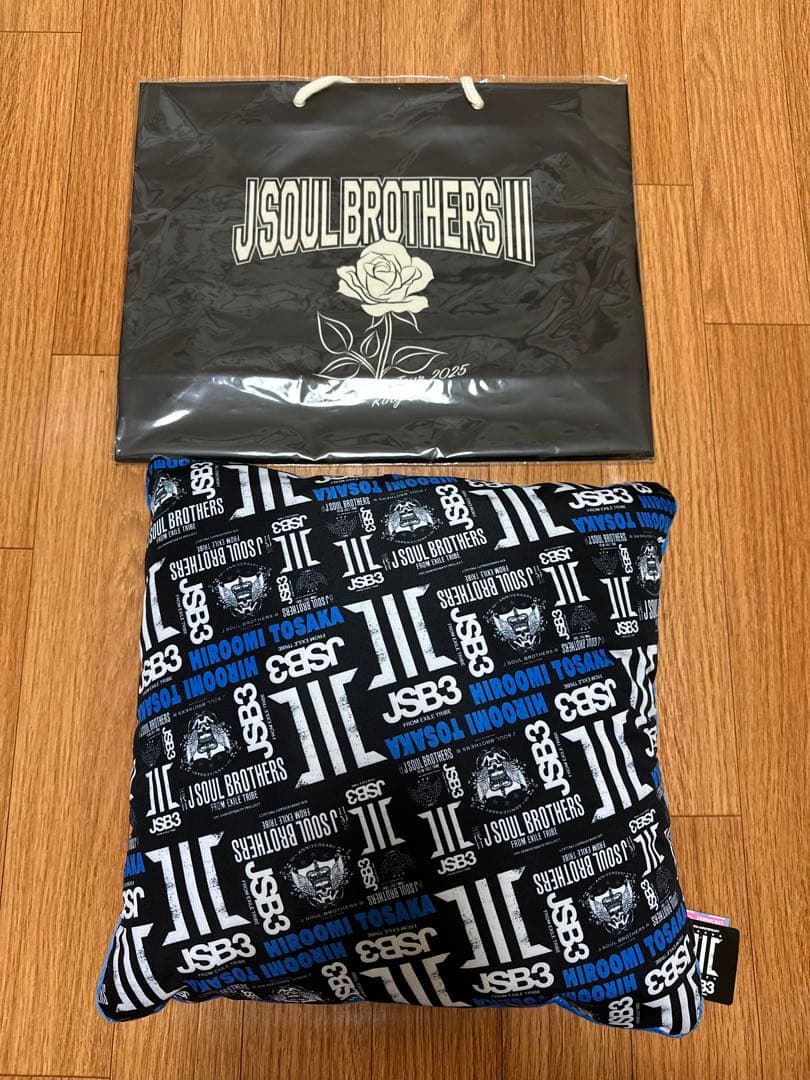 ミュージシャン CDL HIVER POP UP STORE Limited Hoodie