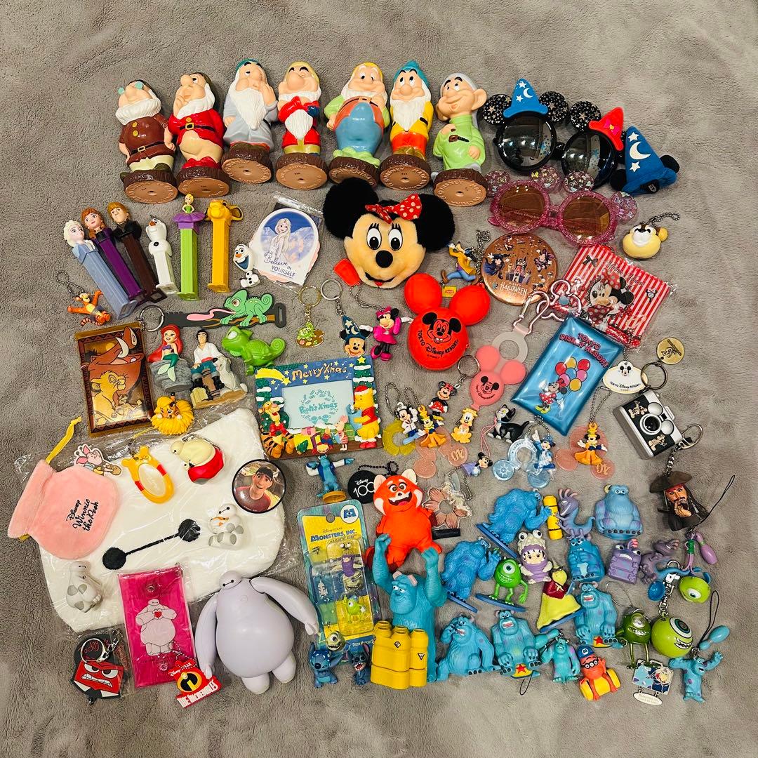 大量‼️お得‼️ ディズニーグッズ　87点まとめ売り　フィギュア　キーホルダーなど 小分けもできてお土産に便利！東京ディズニーランド“2018春夏”キー