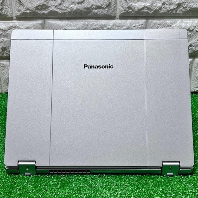 An ！《2022年製》Panasonic CF-QV1】