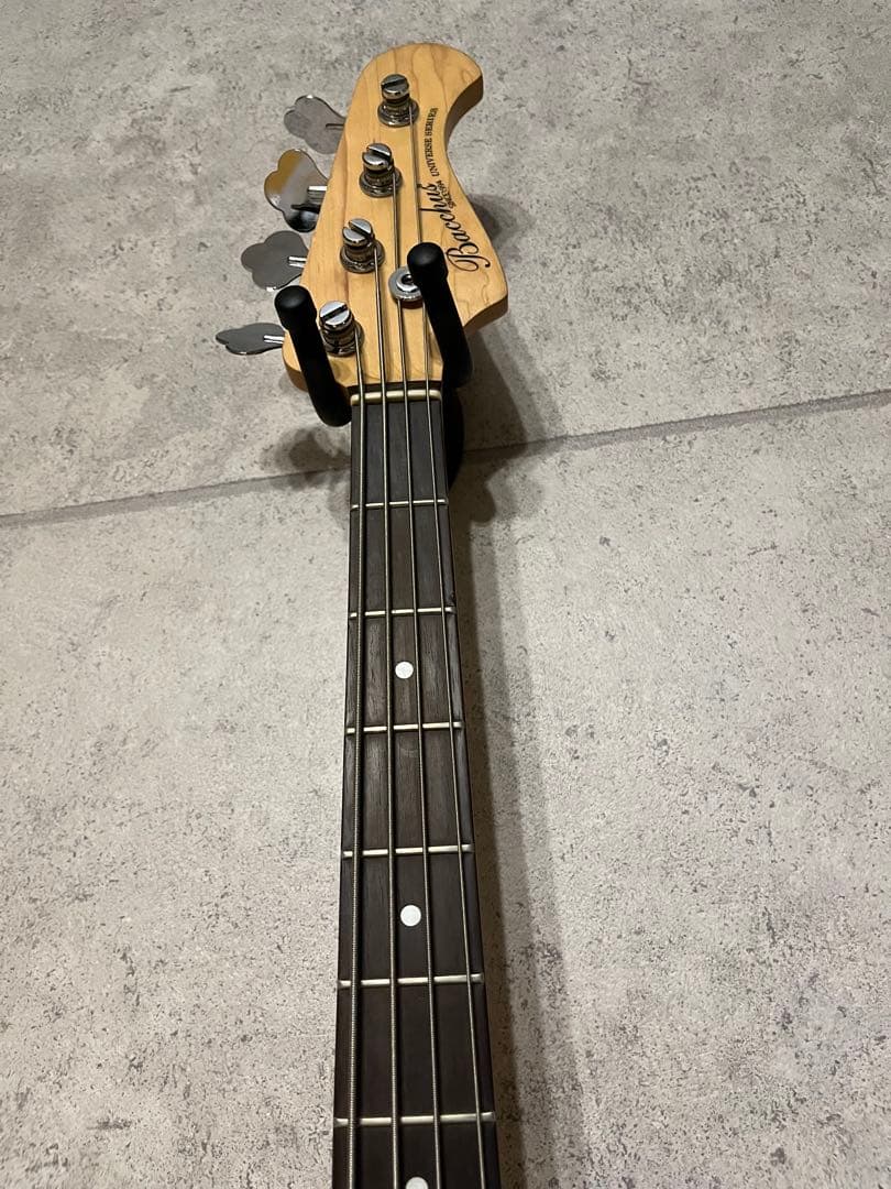 美品 ベース Bacchus universe WJB-330R/CAR - ベース新 発売