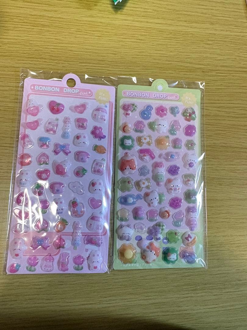 【値下げ価格】ボンボンドロップ 水入 シール ちいかわ スヌーピー 他 23枚