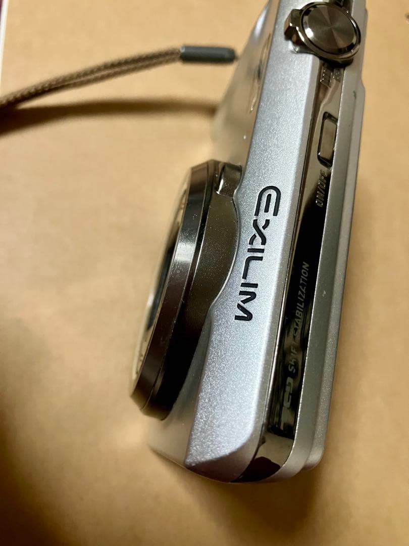 CASIO EXILIM 12.5X デジタルカメラ