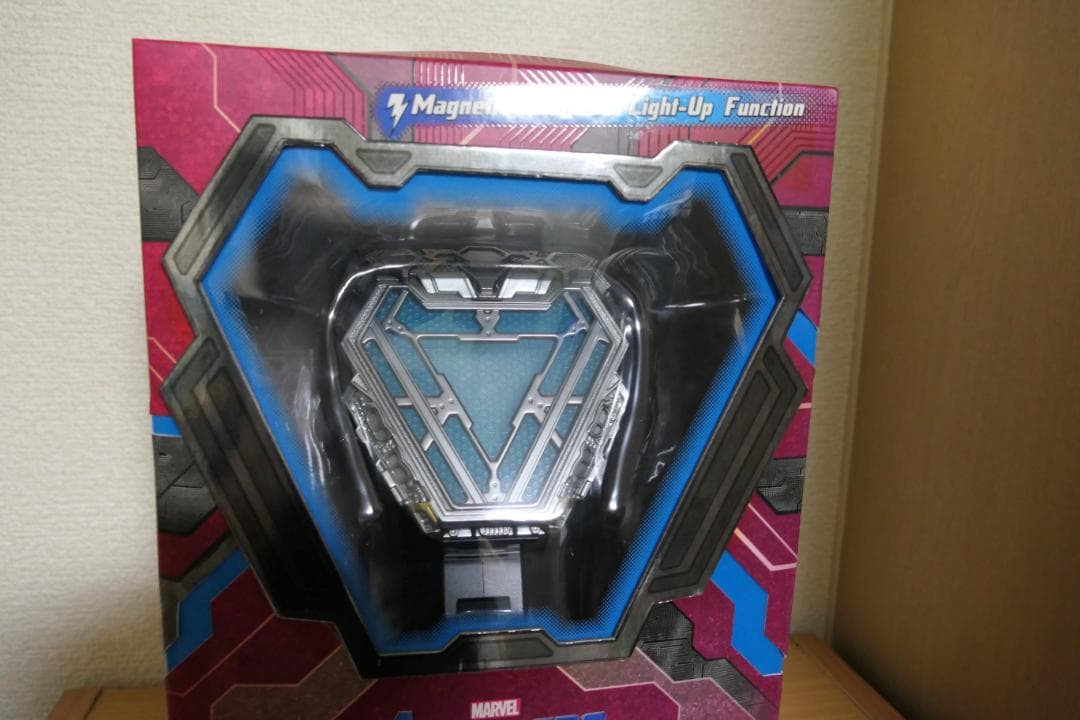 未使用　アイアンマン　ホットトイズ　アークリアクター　マーク85　アベンジャーズ