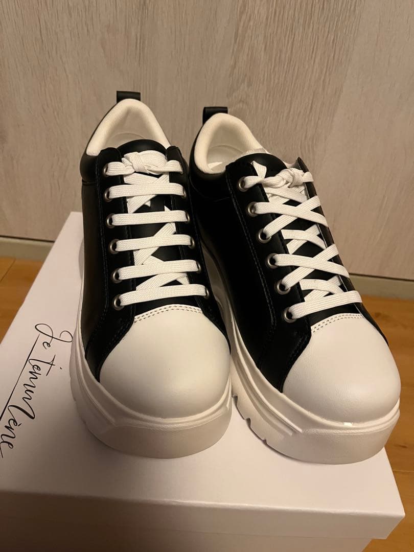 鈴木亜美さん新作厚底スニーカー Lサイズ - メルカリ